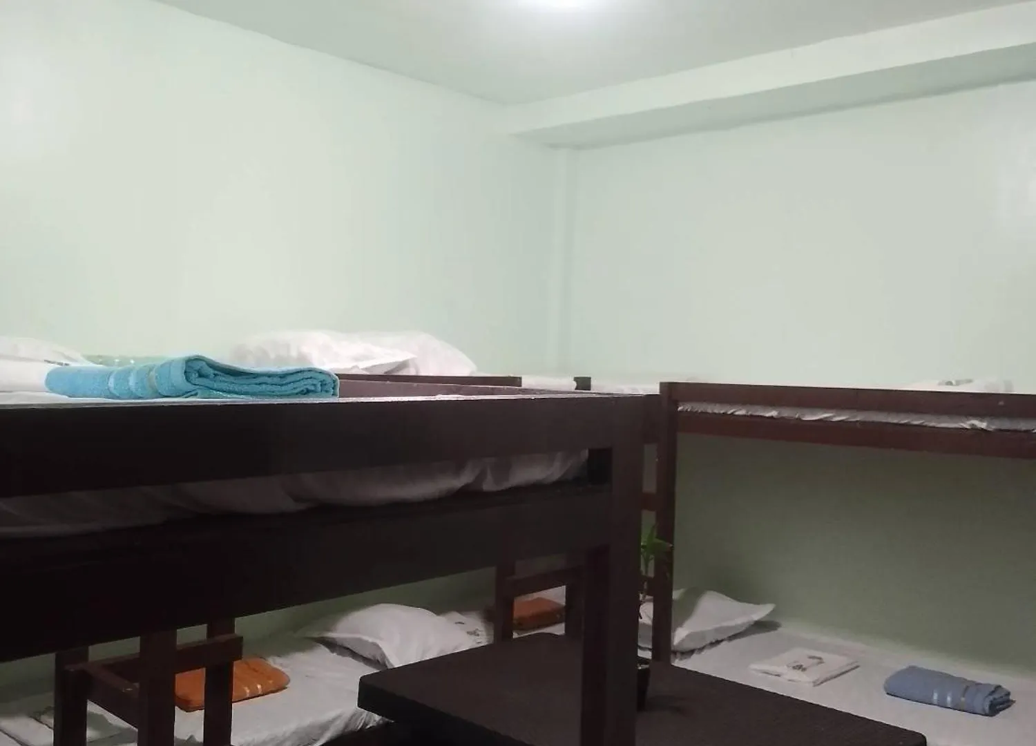 Mischa'S Hostel Dauis
