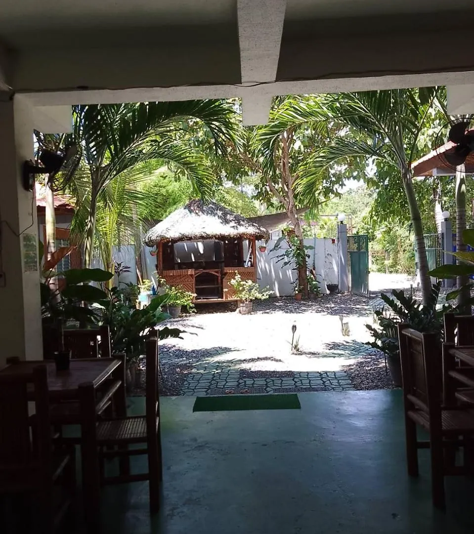 Mischa'S Hostel Dauis 0*,  Philippines