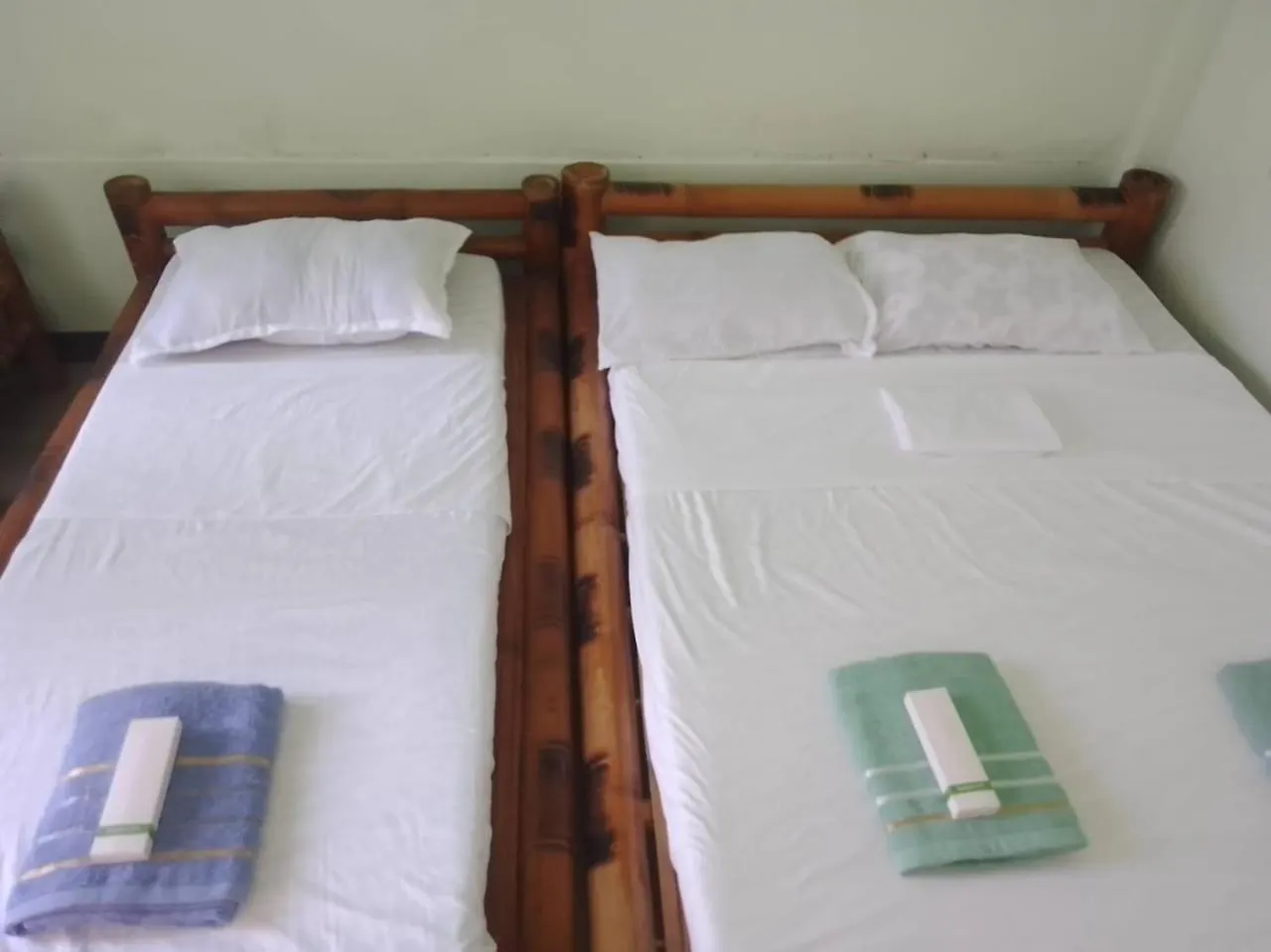 Mischa'S Hostel Dauis 0*,  Philippines