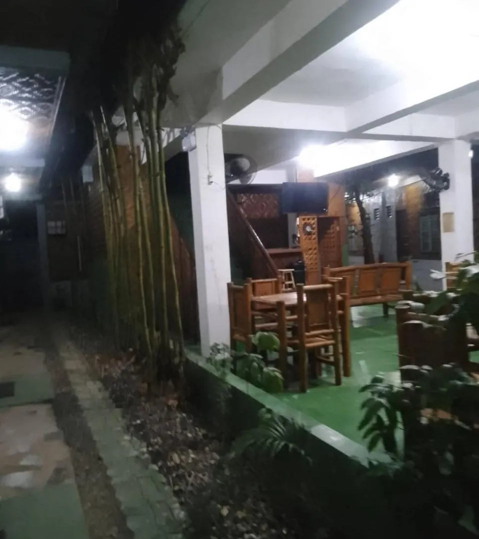 Mischa'S Hostel Dauis 0*,